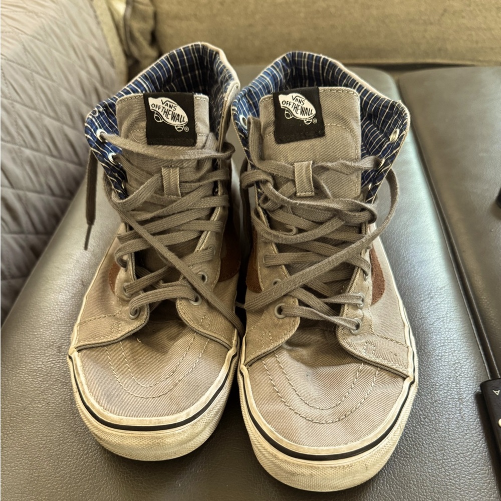 Vans shoes men’s size 10.5 never worn.
